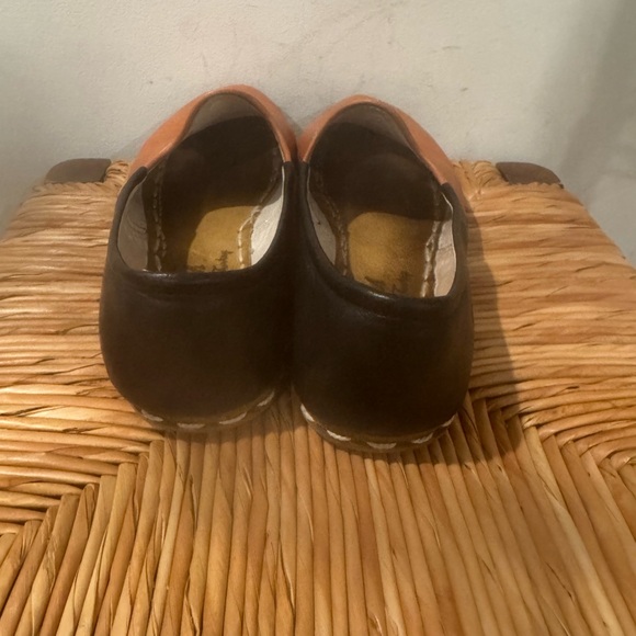 Women’s Sabah Tan and Black Leather Loafers Size 10.5 - Picture 4 of 5